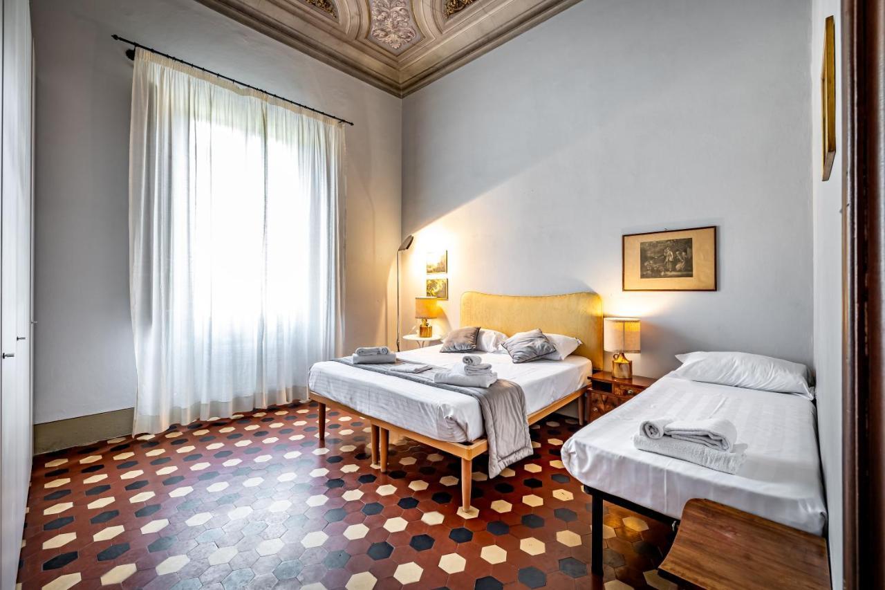 Roommo D'Azeglio Florence Exterior photo